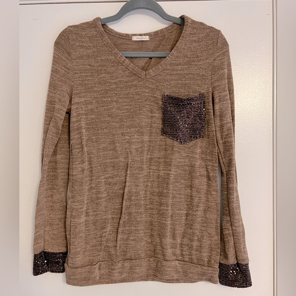 Long sleeve top
